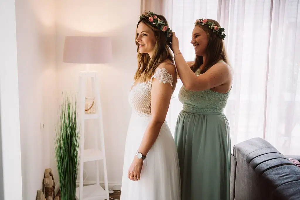 Hochzeitsfotograf Langeoog – Getting Ready der Braut auf der Insel Langeoog