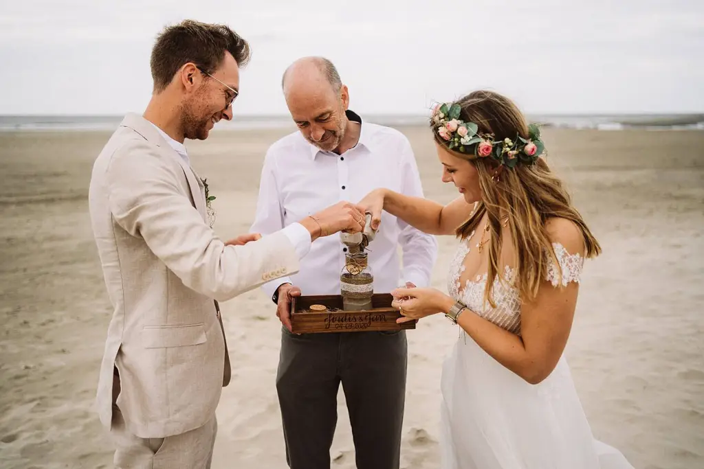 Hochzeitsfotograf Langeoog – Trauzeremonie am Strand der Insel Langeoog