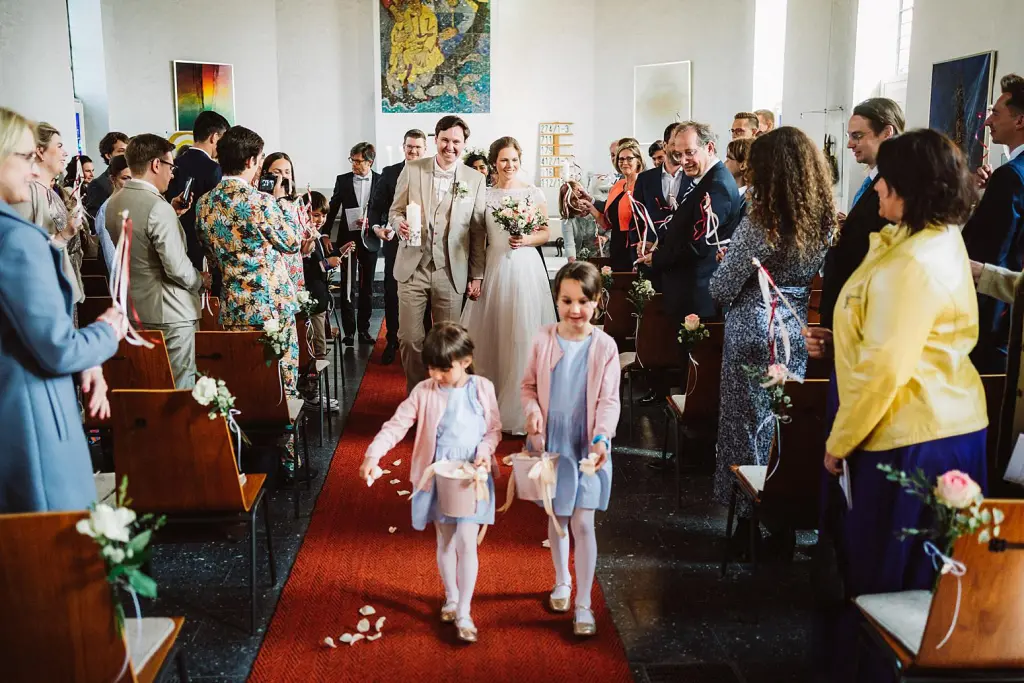 Auszug bei einer Hochzeit in der Inselkirche Juist