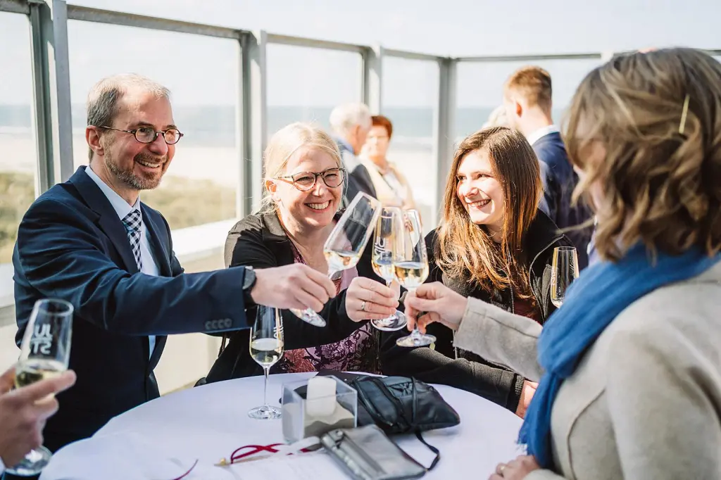 Hochzeitsfeier auf der Terrasse des Strandhotel Kurhaus Juist