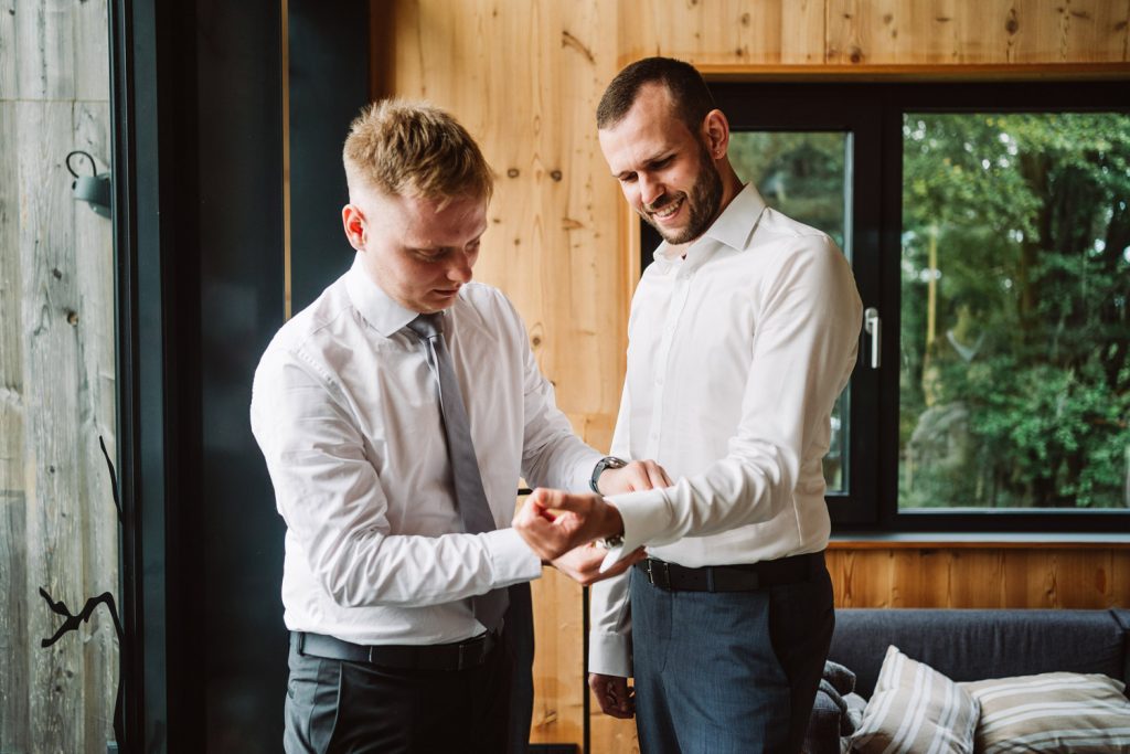 Braut im Baumhaus Lütetsburg – emotionales Getting Ready