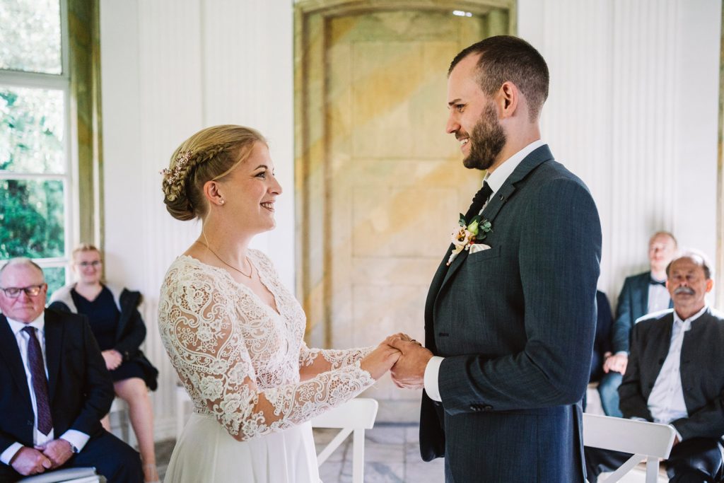 Trauzeremonie im Tempel der Freundschaft im Schlosspark Lütetsburg