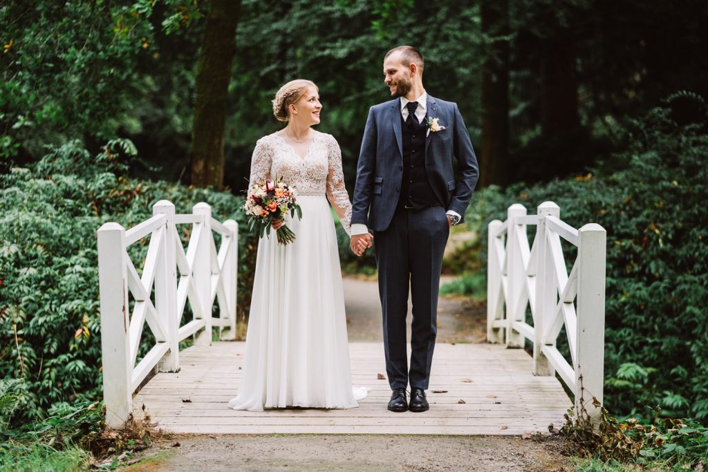 Hochzeit Schlosspark Lütetsburg – authentische Hochzeitsreportage
