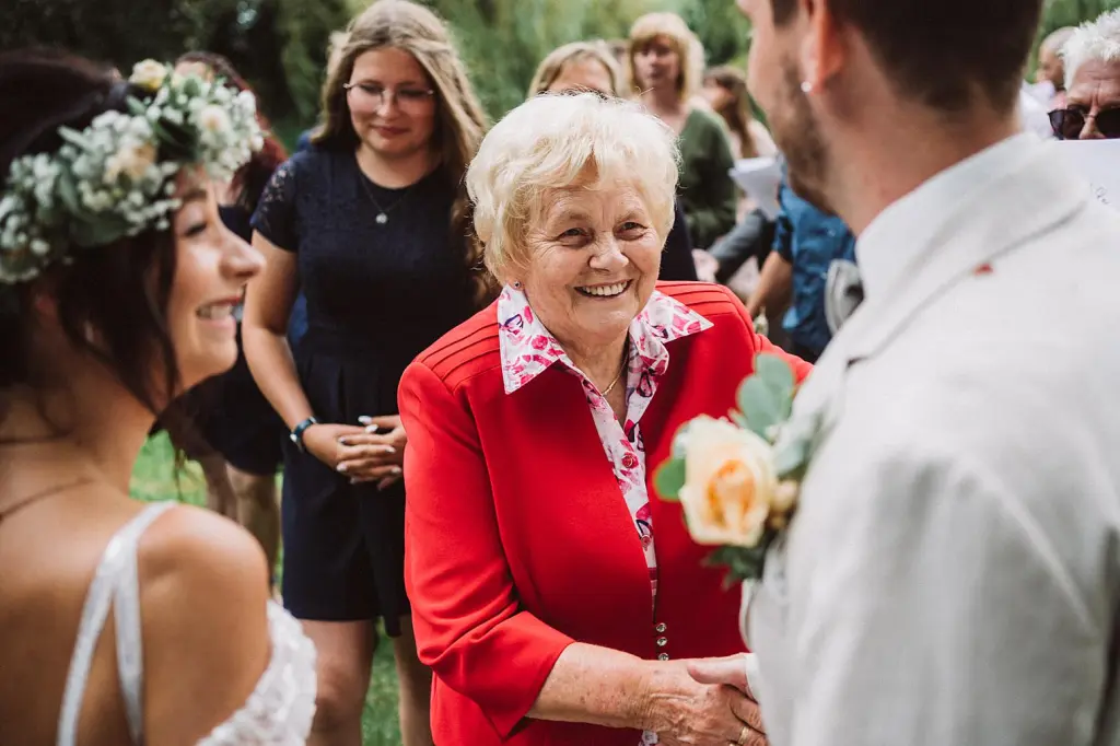 Gratulationen bei einer Hochzeit in Norden