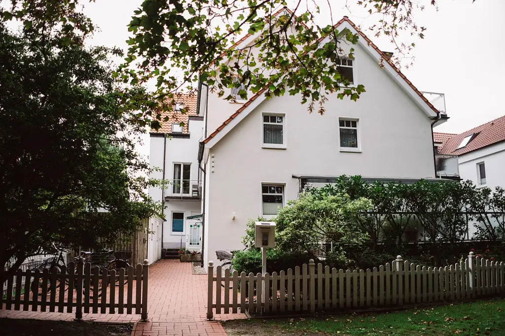 Hochzeitsfotograf Norderney – Ferienwohnung für das Getting Ready des Bräutigams