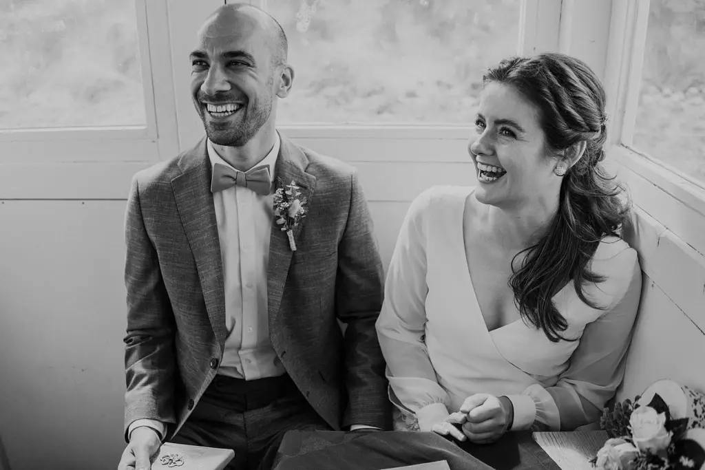 Brautpaar im Badeturm der Insel Baltrum