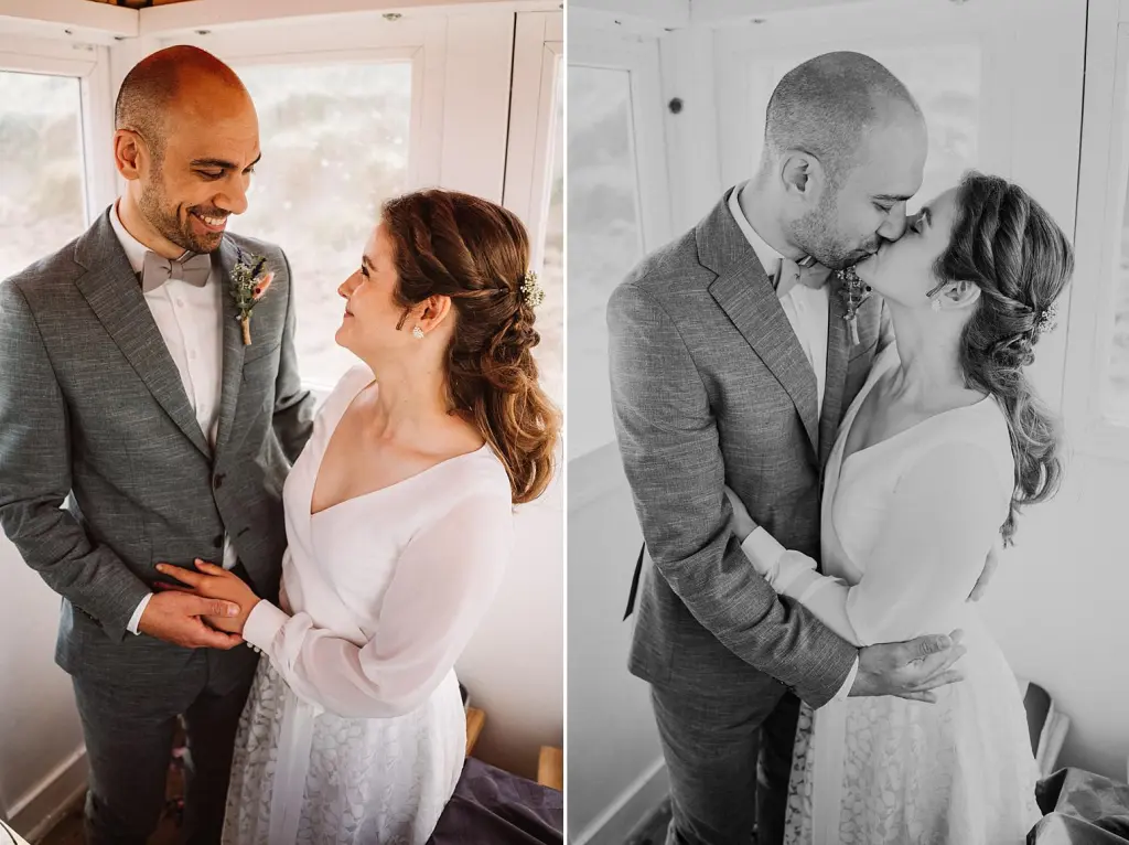 Hochzeitskuss im Badeturm auf Baltrum