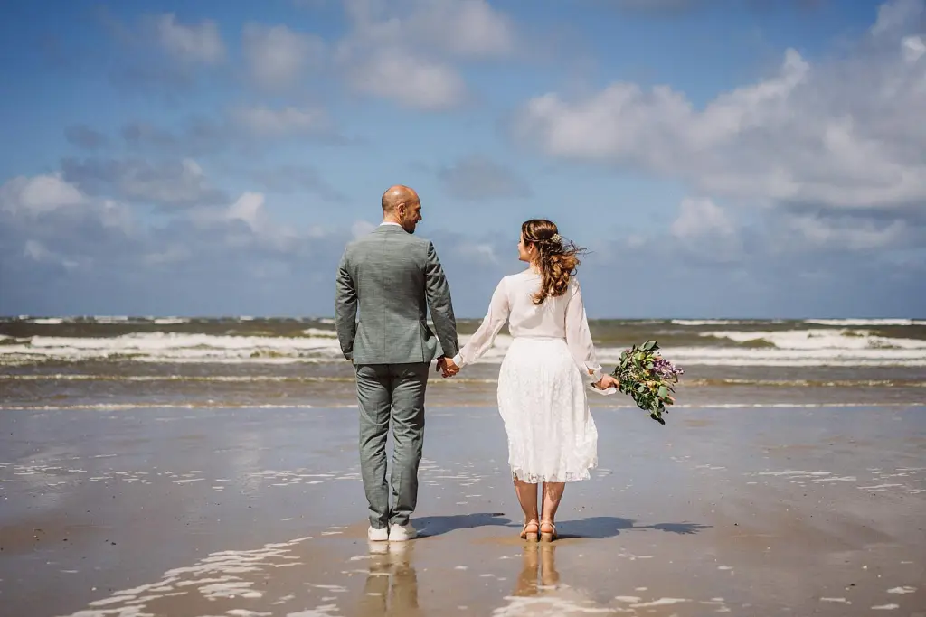 Brautpaar am Strand von Baltrum