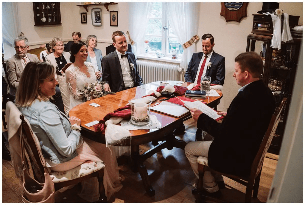 Trauung im Hochtiedsstuv – Hochzeitsfotograf Norderney Elmar Tapper