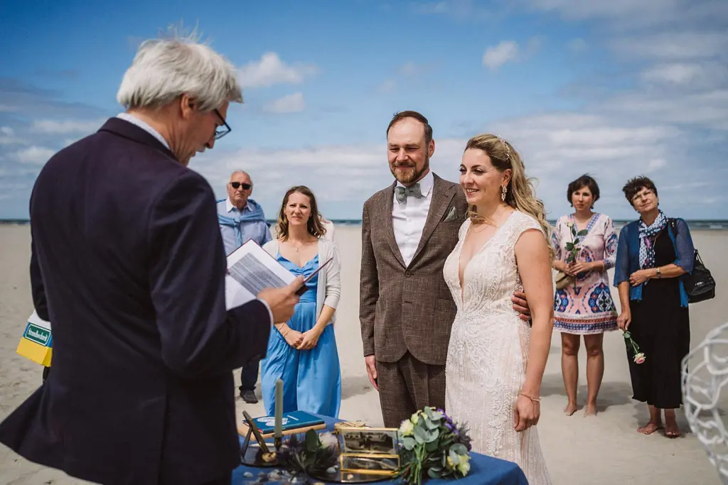 Standesamtliche Trauung am Strand von Juist