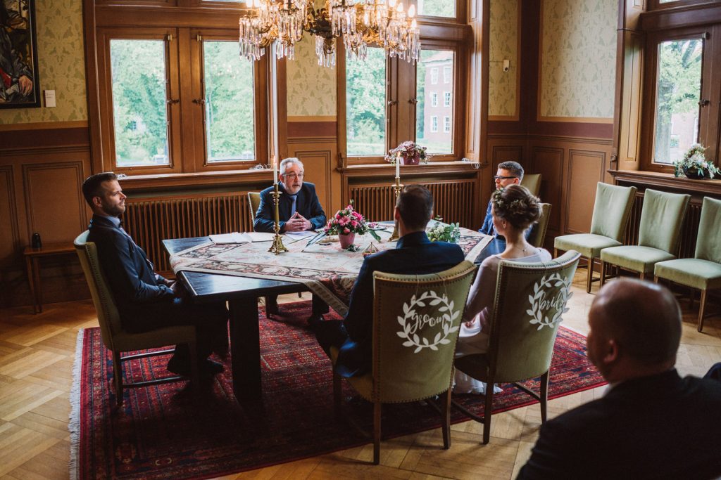 Standesamtliche Trauung im Ständesaal Aurich – Hochzeitsfotograf Elmar Tapper