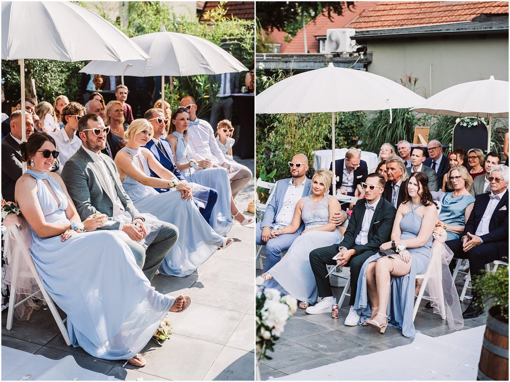 Hochzeitsgesellschaft während der freien Trauung im Müggenkrug Oldenburg – aufmerksame Gäste