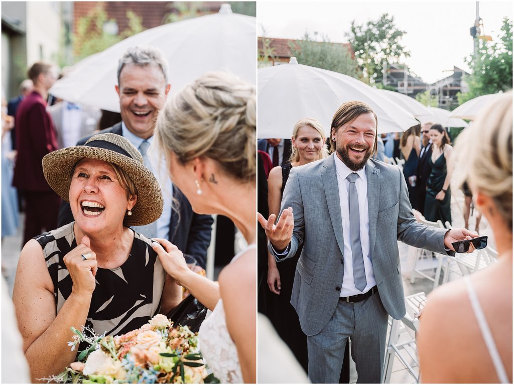 Hochzeitsgäste beim Empfang im Müggenkrug Oldenburg – lebendige Stimmung nach der Trauung