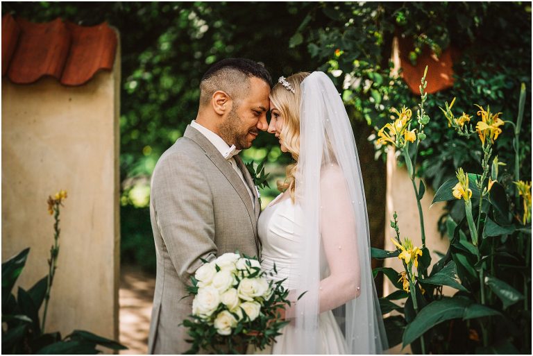 Brautpaar im warmen Abendlicht in Wiesmoor